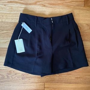 Aritzia effortless shorts